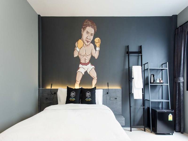 Dent Station Resident Hotel Phuket Bagian luar foto