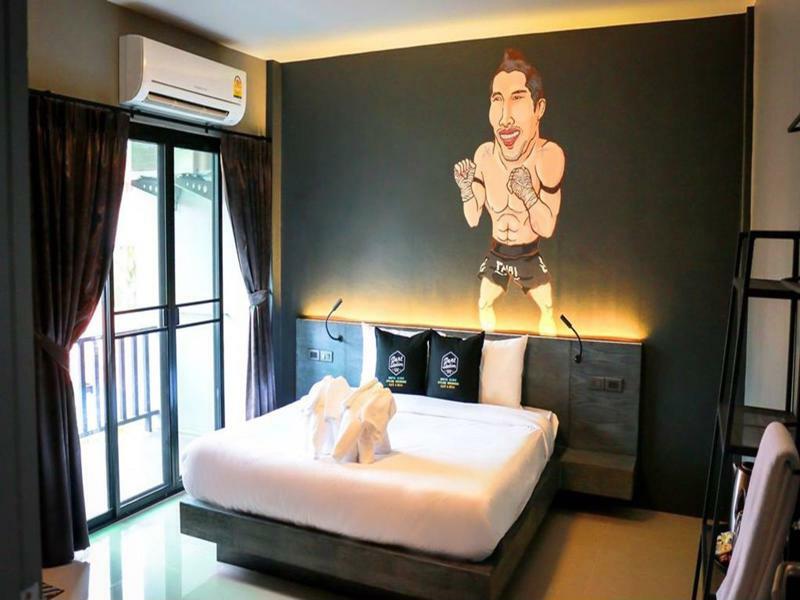 Dent Station Resident Hotel Phuket Bagian luar foto