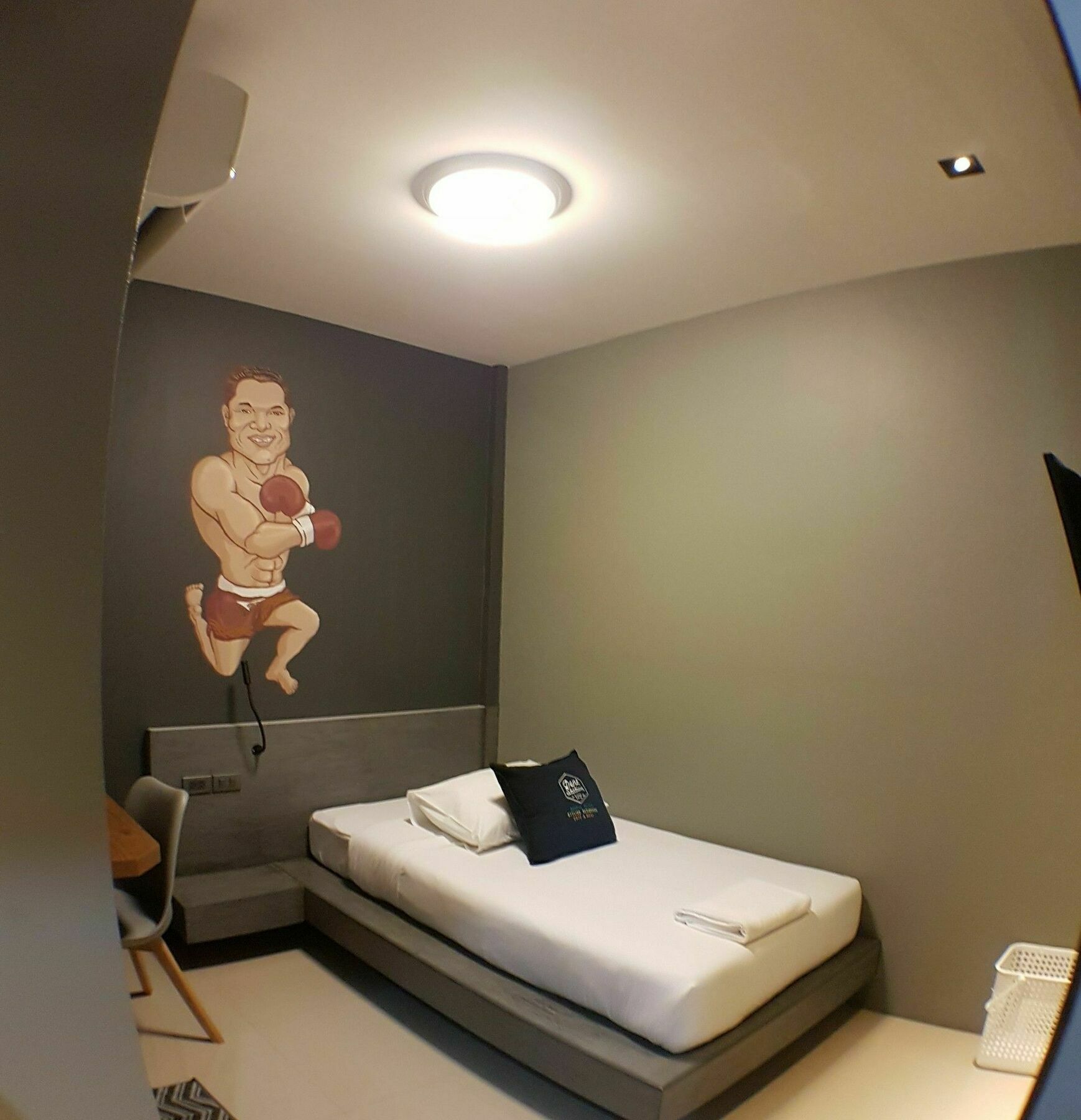 Dent Station Resident Hotel Phuket Bagian luar foto
