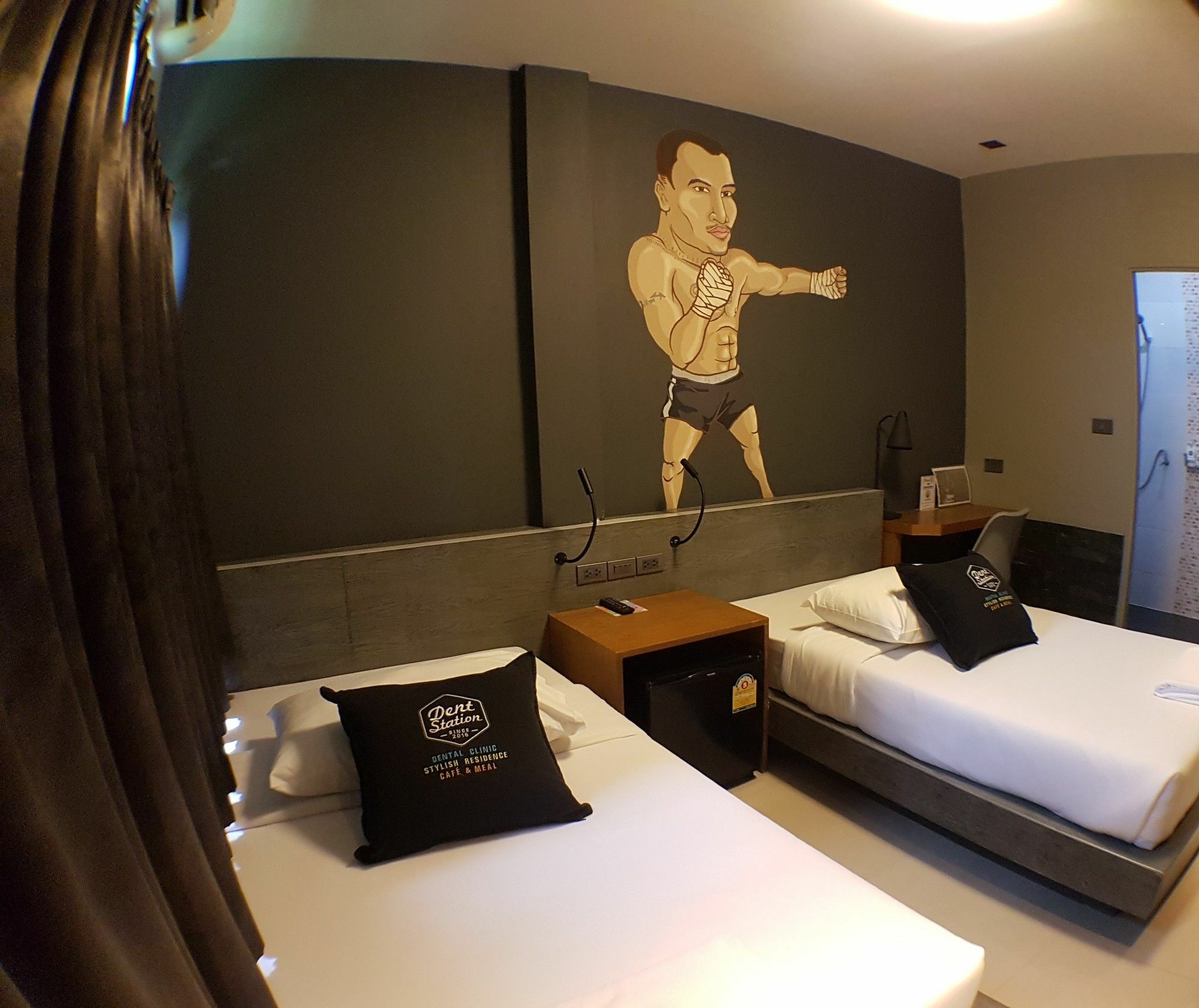 Dent Station Resident Hotel Phuket Bagian luar foto